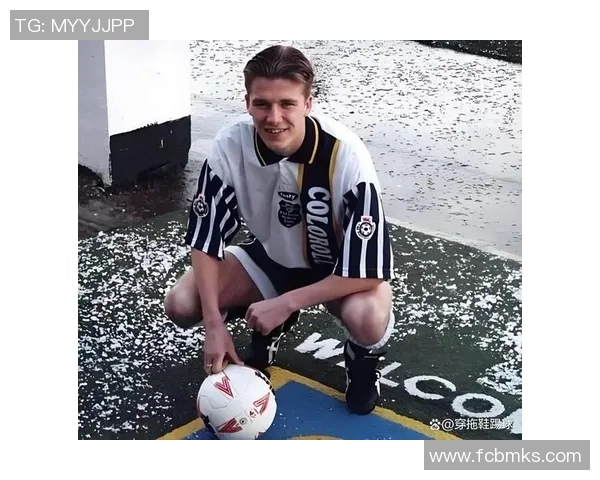 足球明星为何身材瘦弱背后的秘密与训练生活的关系分析 足球明星为何身材瘦弱背后的秘密与训练生活的关系分析