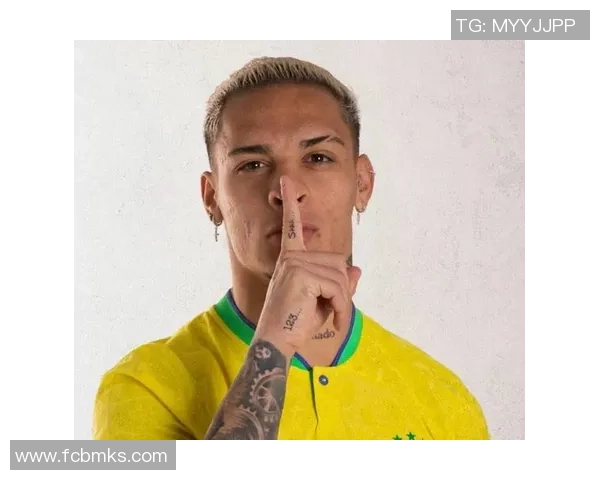 足球明星定妆照背后的故事与魅力揭秘,展现他们不为人知的一面与风采 足球明星定妆照背后的故事与魅力揭秘,展现他们不为人知的一面与风采