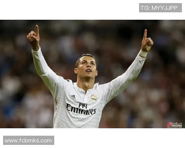 足球明星庆祝动作高清瞬间展现激情与荣耀的完美结合