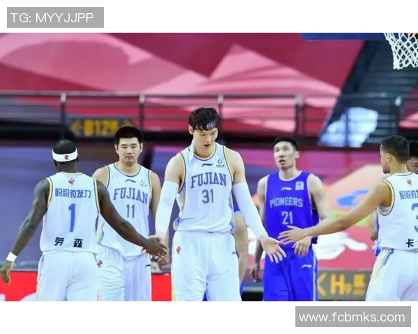 重庆篮球队与杭州篮球队的耐力较量赛后分析与反思 重庆篮球队与杭州篮球队的耐力较量赛后分析与反思